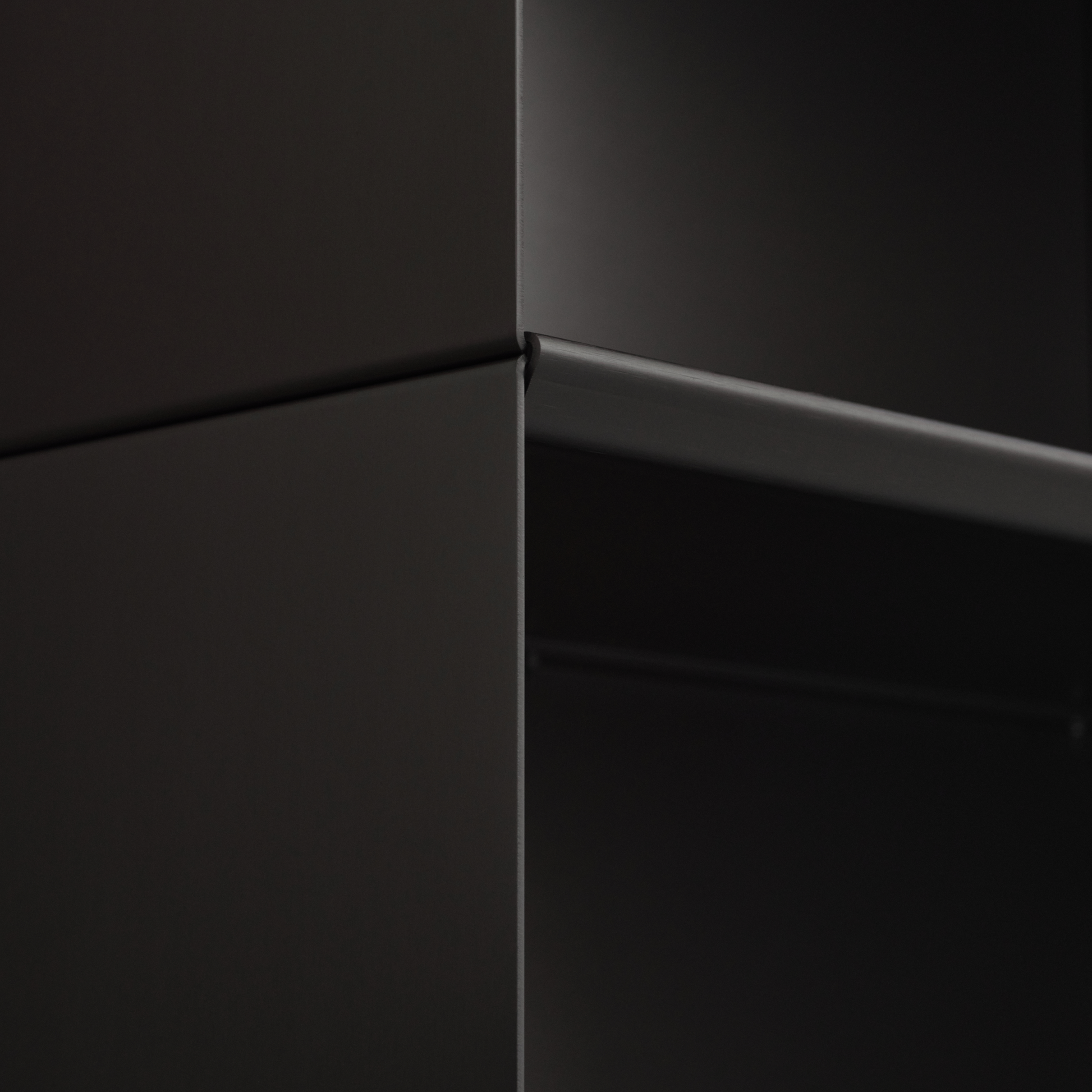 Close-up of M85 modular shelf showing side where two vertical modules meet.
